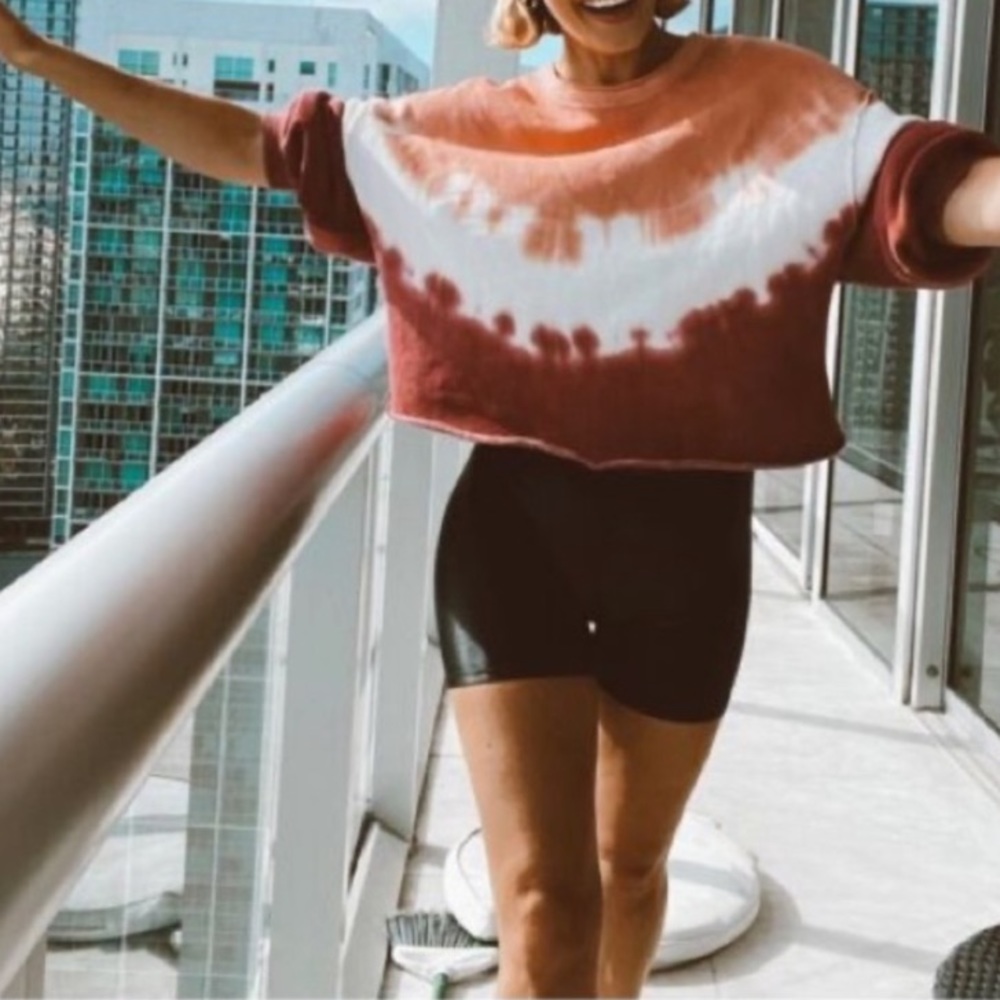 WILDFOX tie dye sweatshirt NEW NWT “one of a kind” Olivia sweatshirt